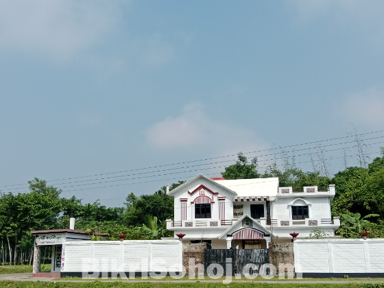 জরুরী ভিত্তিতে বাড়ি বিক্রি হবে